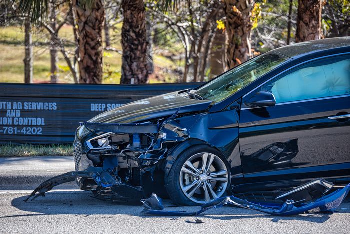 Black damaged after accident Black damaged after accident