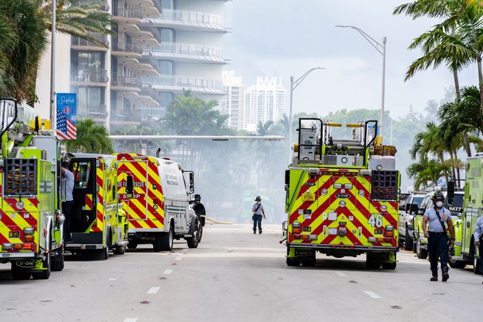 Champlain Towers incident Champlain Towers incident