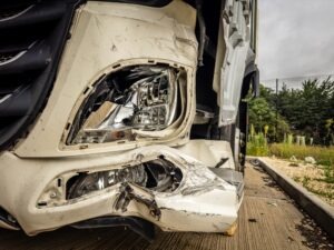 Five Reasons Why You Need a Truck Accident Lawyer